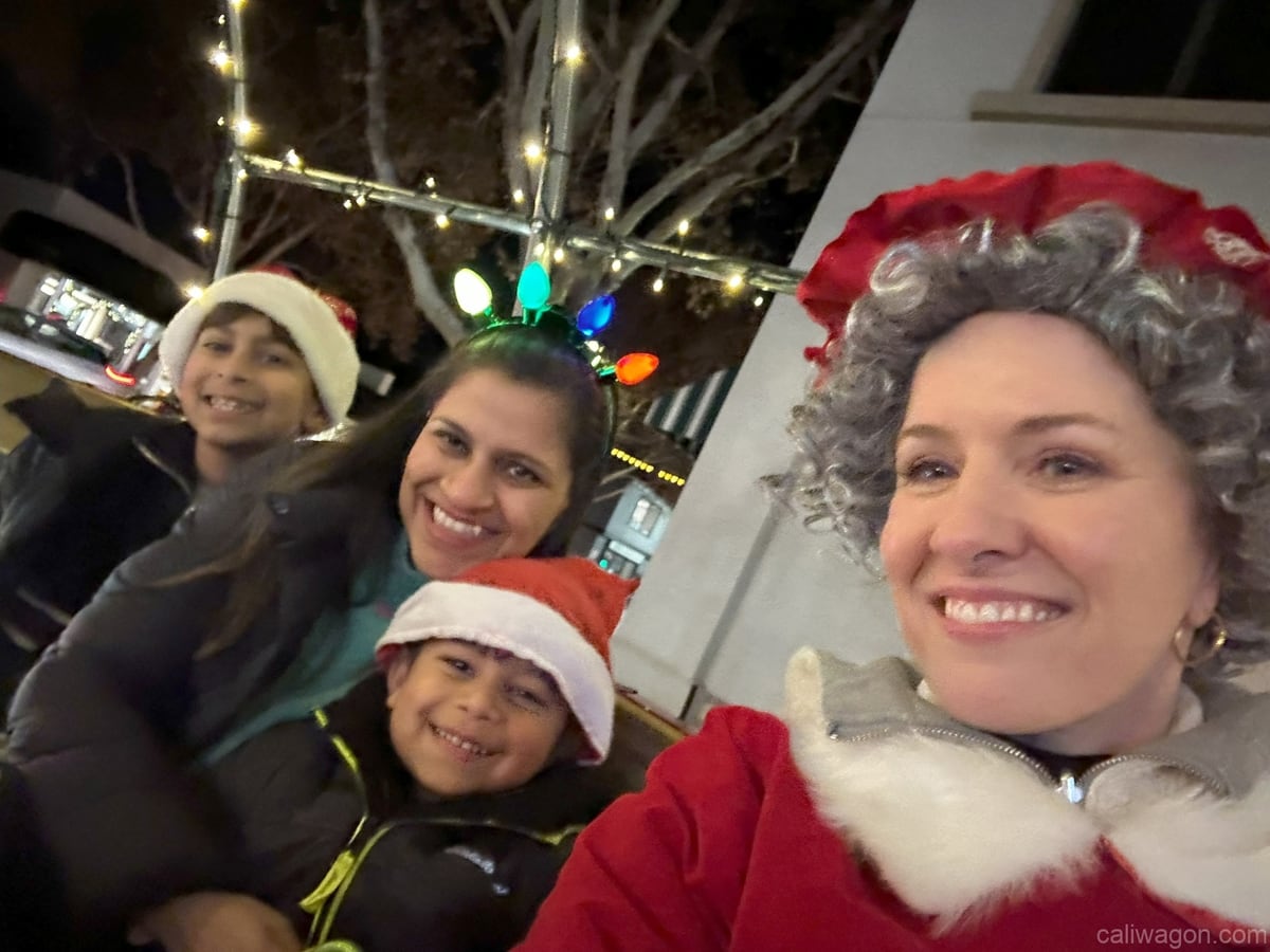 Cali Wagon ride, December 2023 (photo 11 of 61)