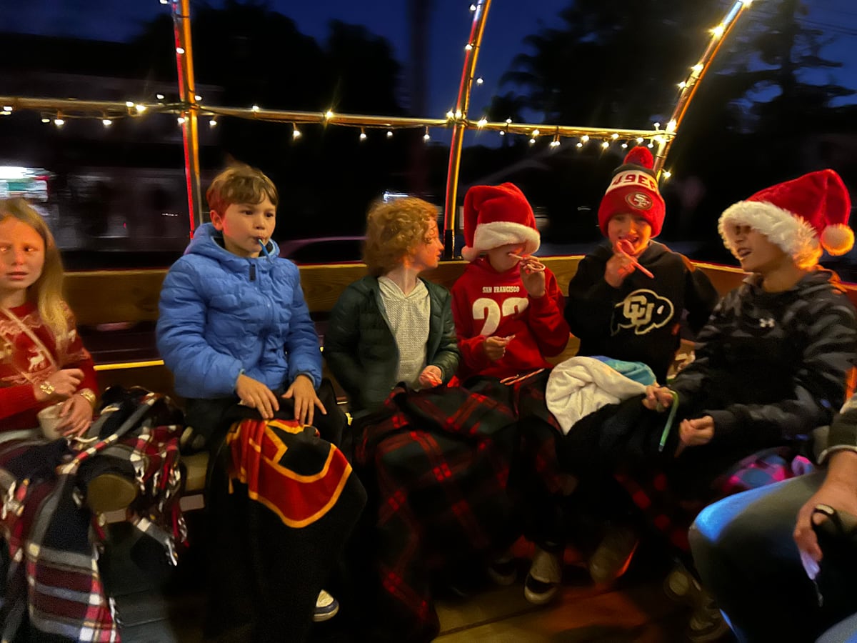 Cali Wagon wagon ride, December 2025 (photo 4 of 75)