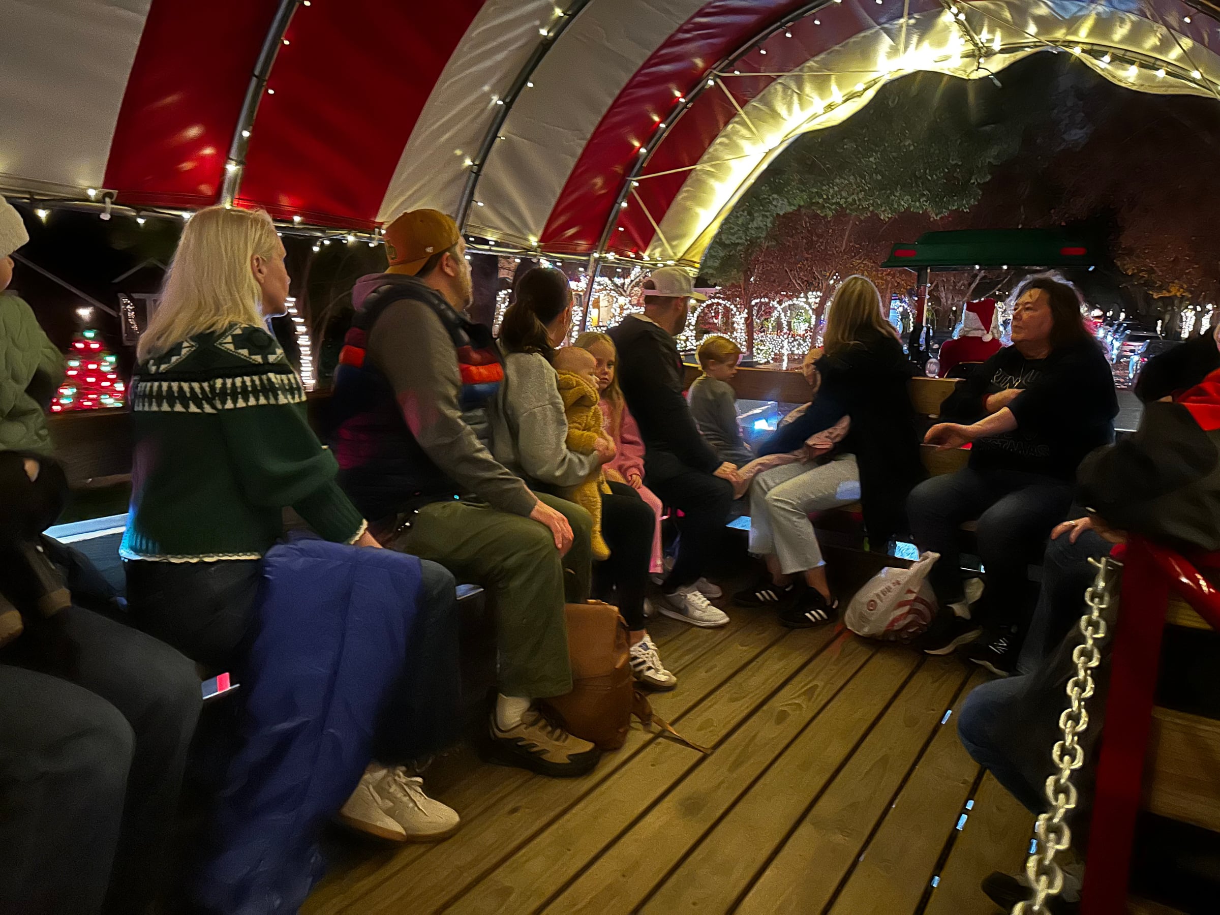 Cali Wagon wagon ride, December 2025 (photo 61 of 75)