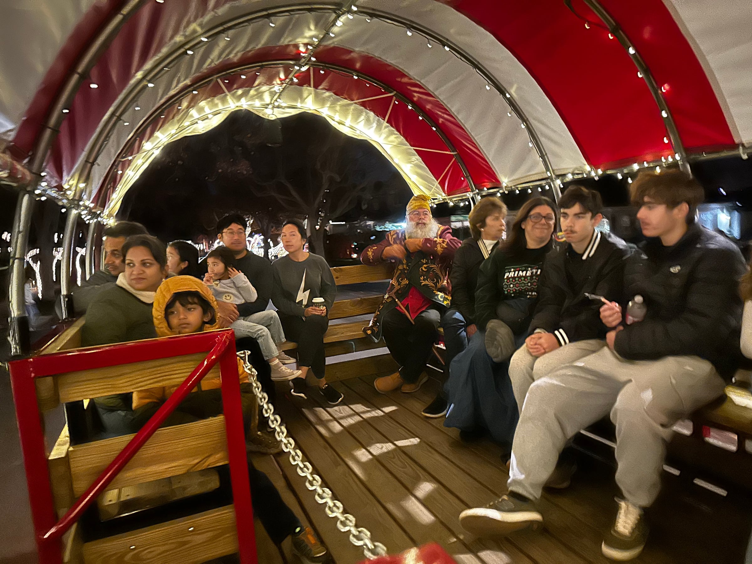 Cali Wagon wagon ride, December 2025 (photo 67 of 75)